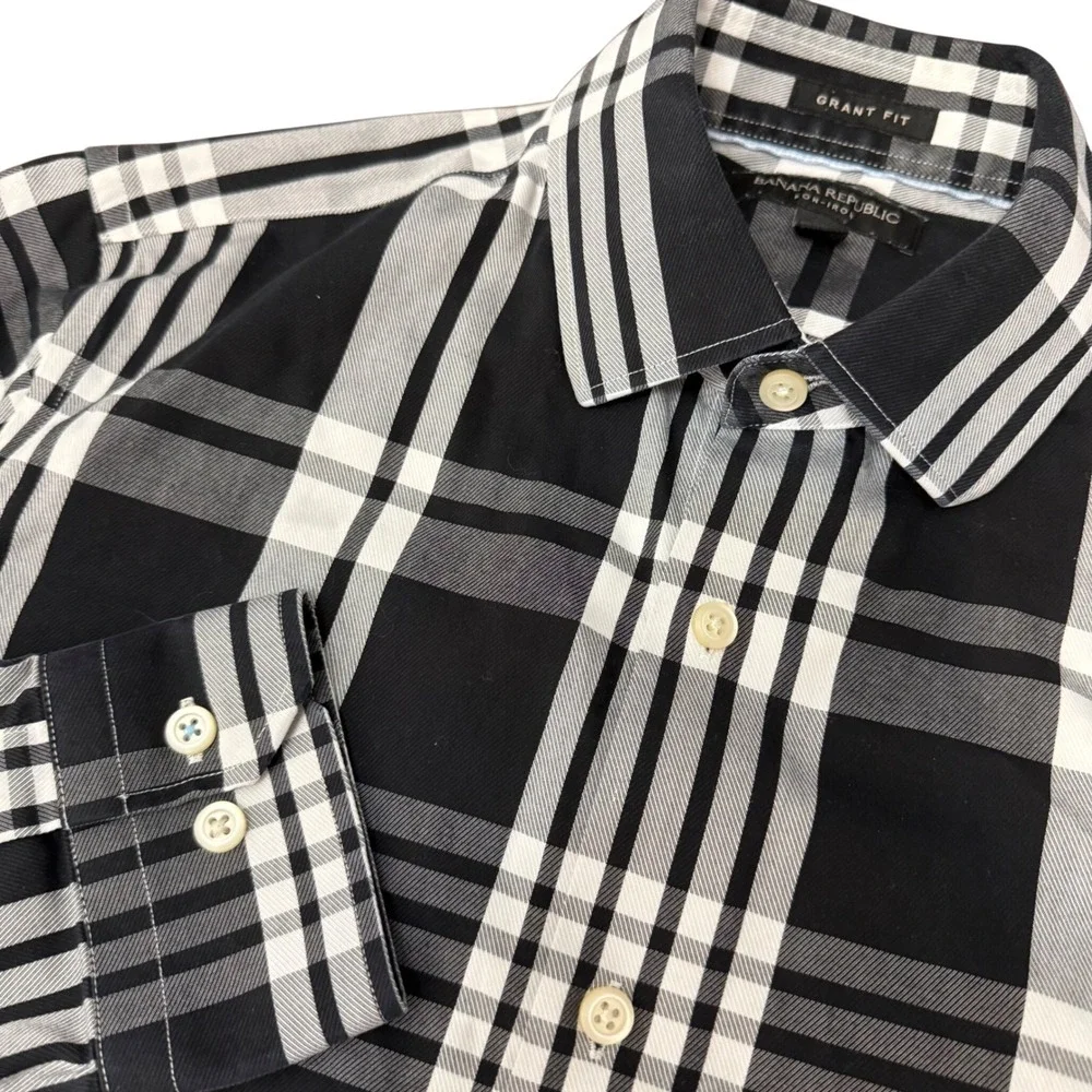 Banana Republic Grant Fit Mens S Black White Plaid Non-Iron Button Down Shirt